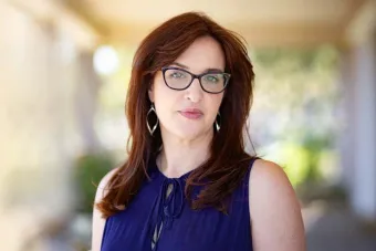 Becky Ryan Headshot