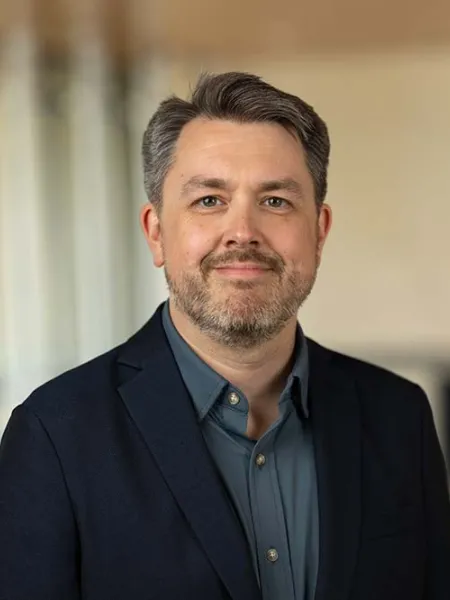 Nick Fomin Headshot